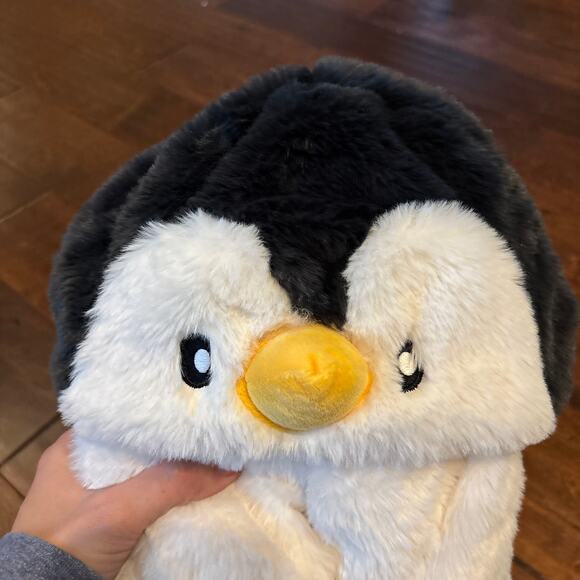 Target Wondershop Hooded Blanket Penguin Plush 40" x 30" NEW - Picture 2 of 3